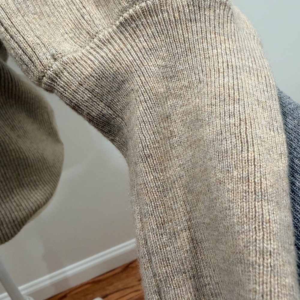 GAP Ribbed Knit Sweater – XL - Picture 5 of 8
